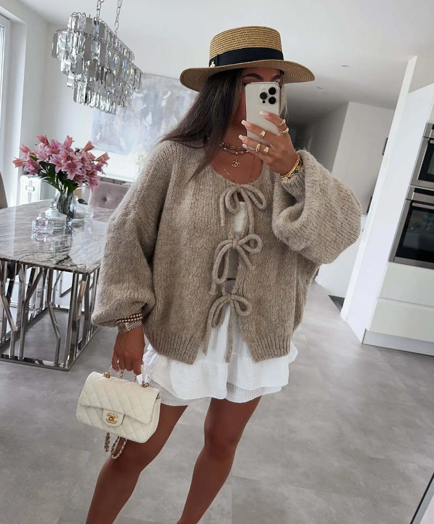Eva | Elegant Knit Cardigan with Bow