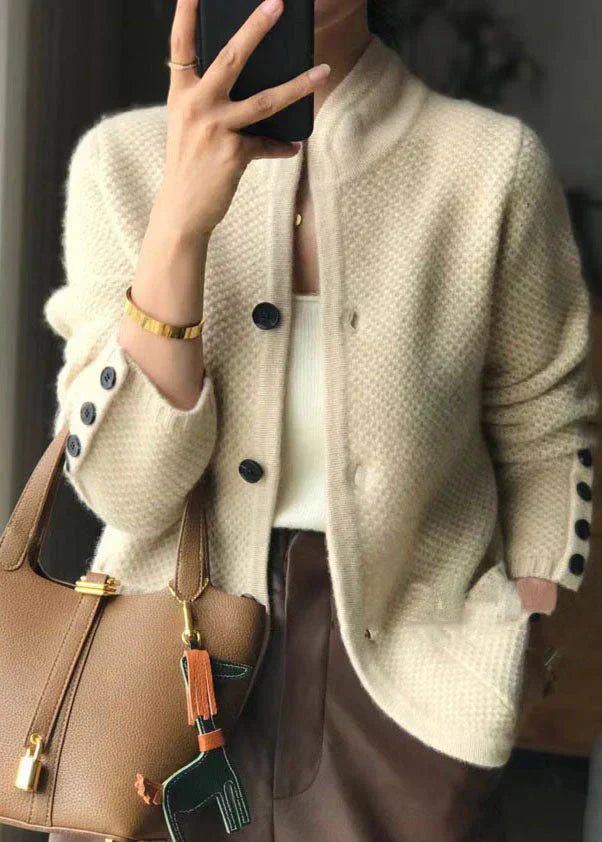 Warm and cozy: Honey-colored knitted vest for a cuddly style
