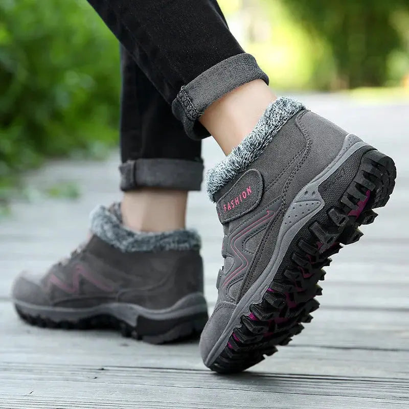 Warm Rochano Snow Boots for Comfort and Style in Winter