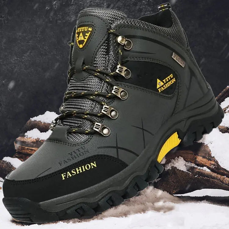 Insulated and Warm Waterproof Boots – Durable and Comfortable for Winter Adventures