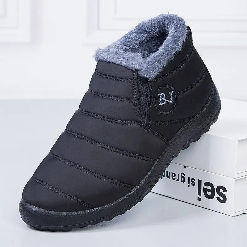 Waterproof winter boots for women – cozy design and anti-slip protection
