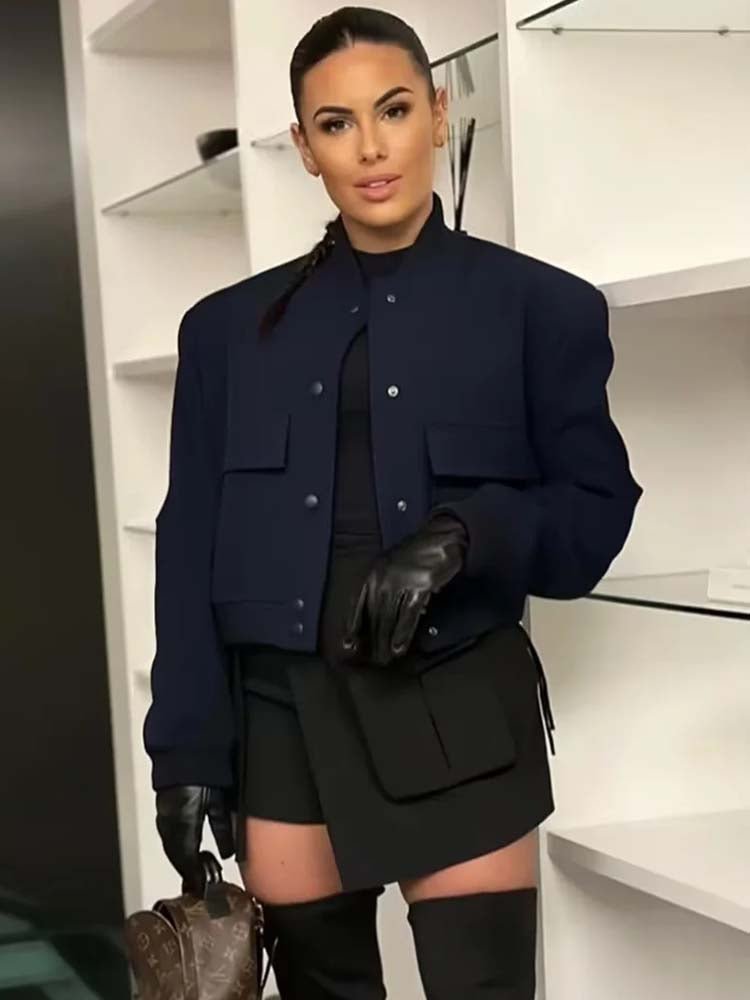 Women's Cropped Bomber Jacket for a Modern and Stylish Look