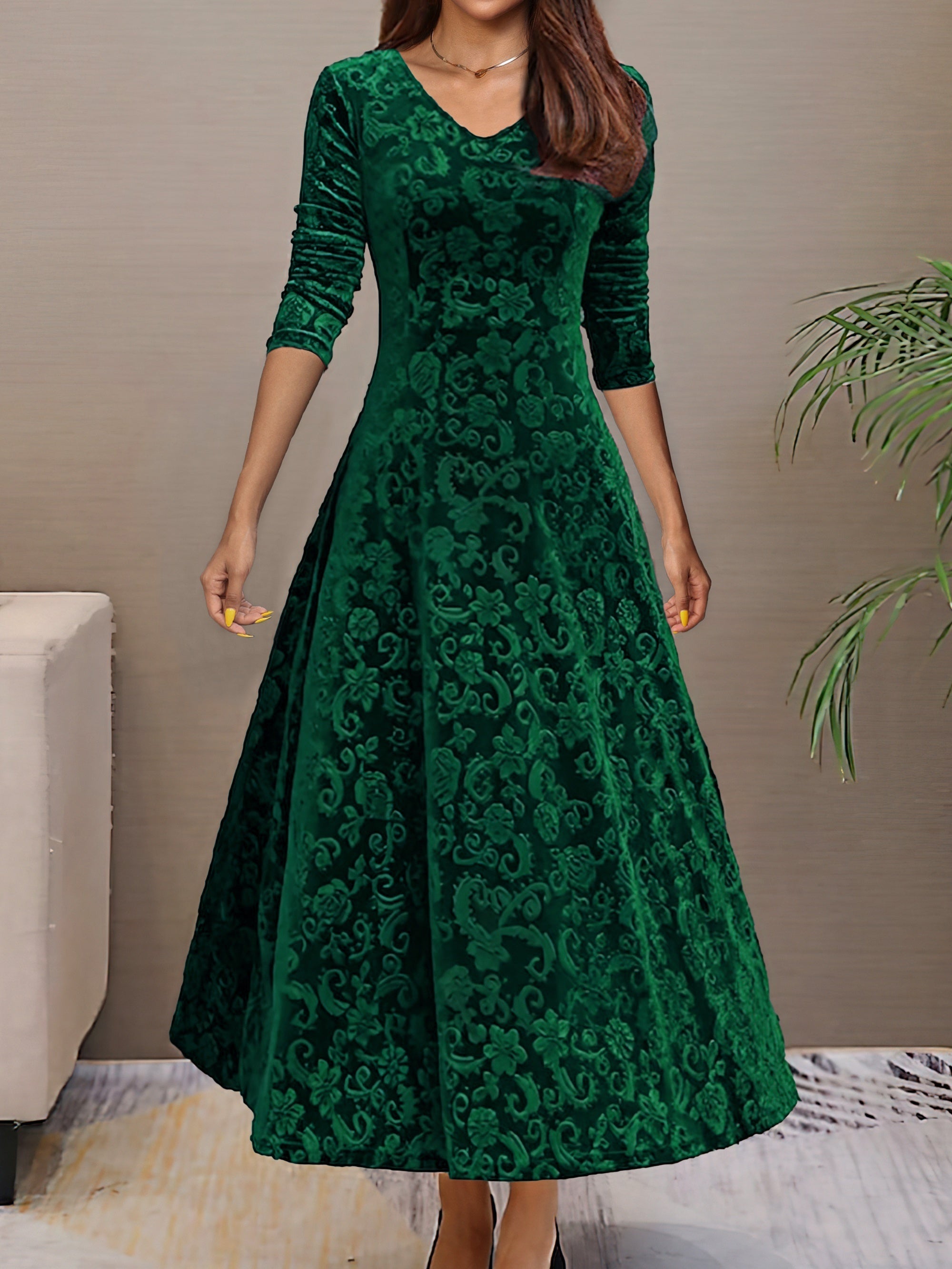 Denise Velvet Elegance Dress