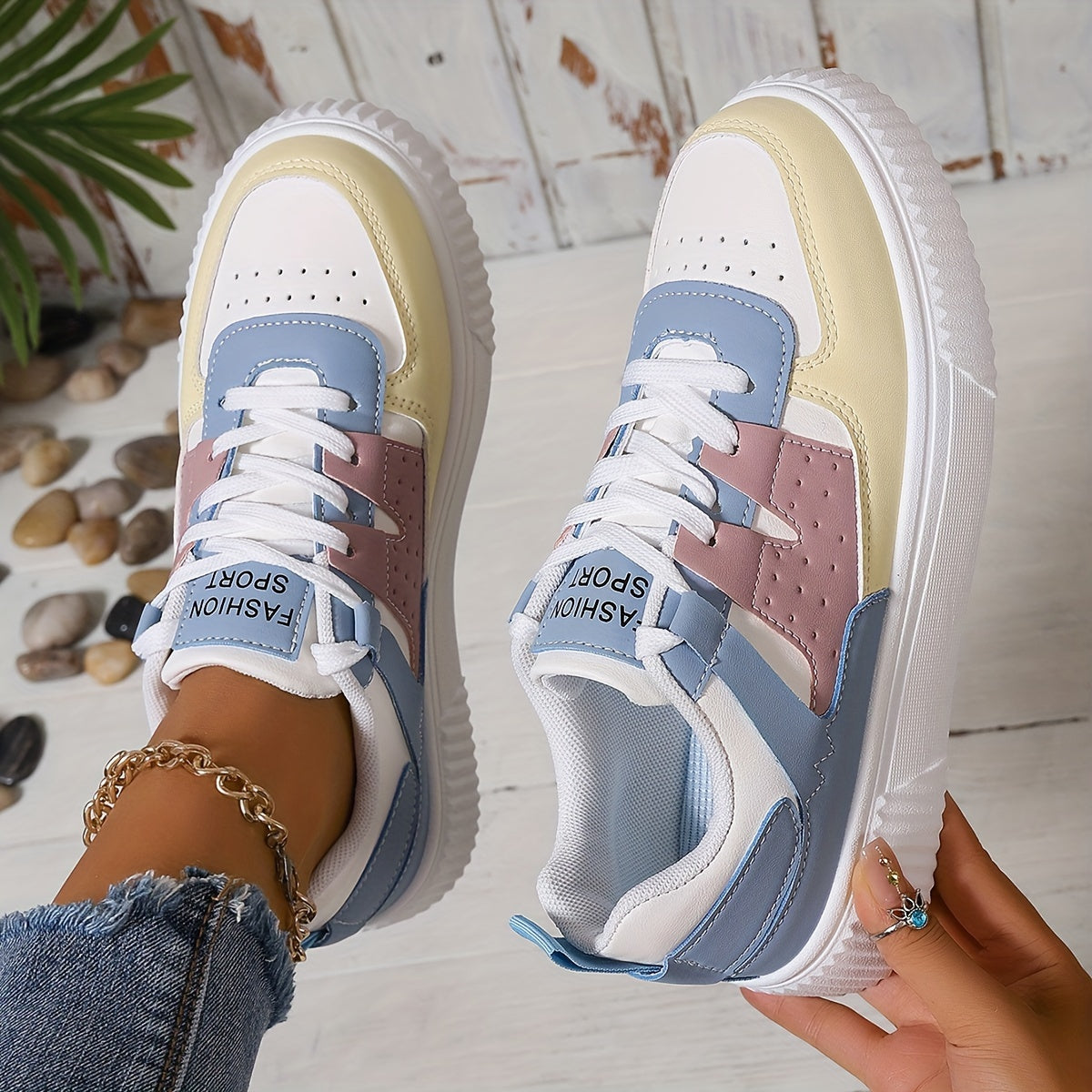 Amaris | Trendy Casual Shoes for a Relaxed Style