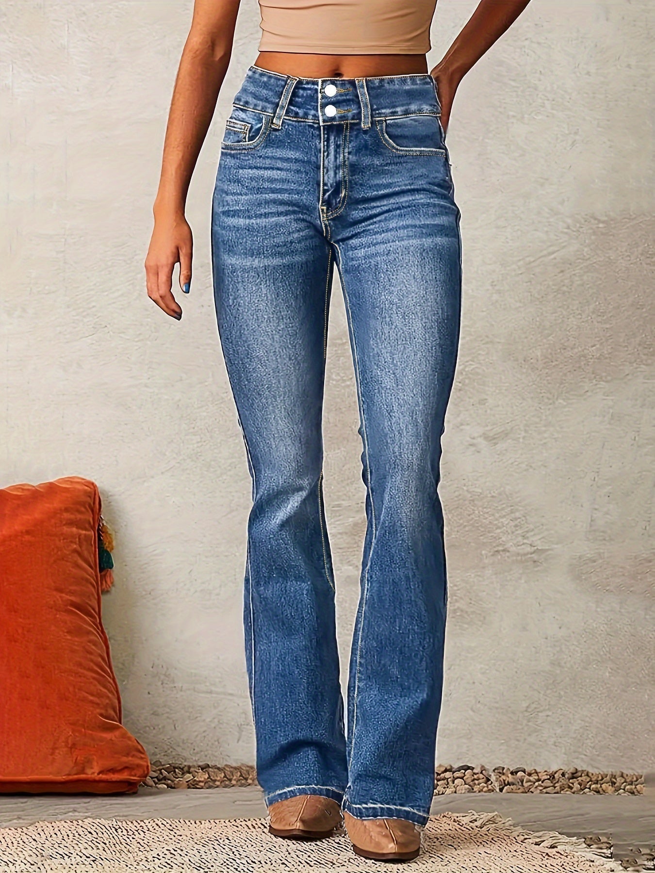 Diane Classic Flare Jeans – Timeless Elegance