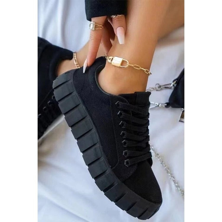 Elegant Women's Sport Slippers in Solid Color