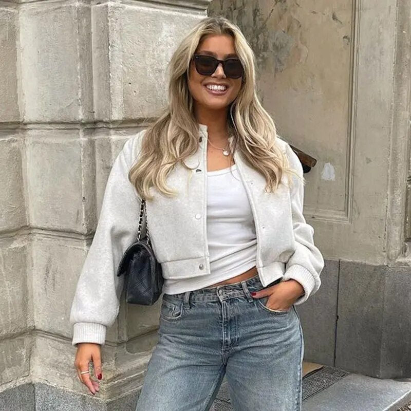 Women's Short Bomber Jacket, the Perfect Look for a Casual Street Style