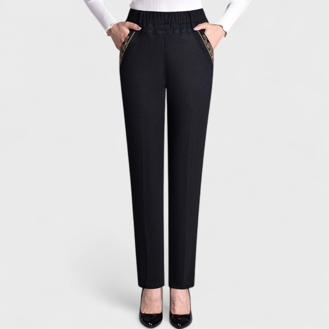 Elegant and comfortable women's pants with henné design