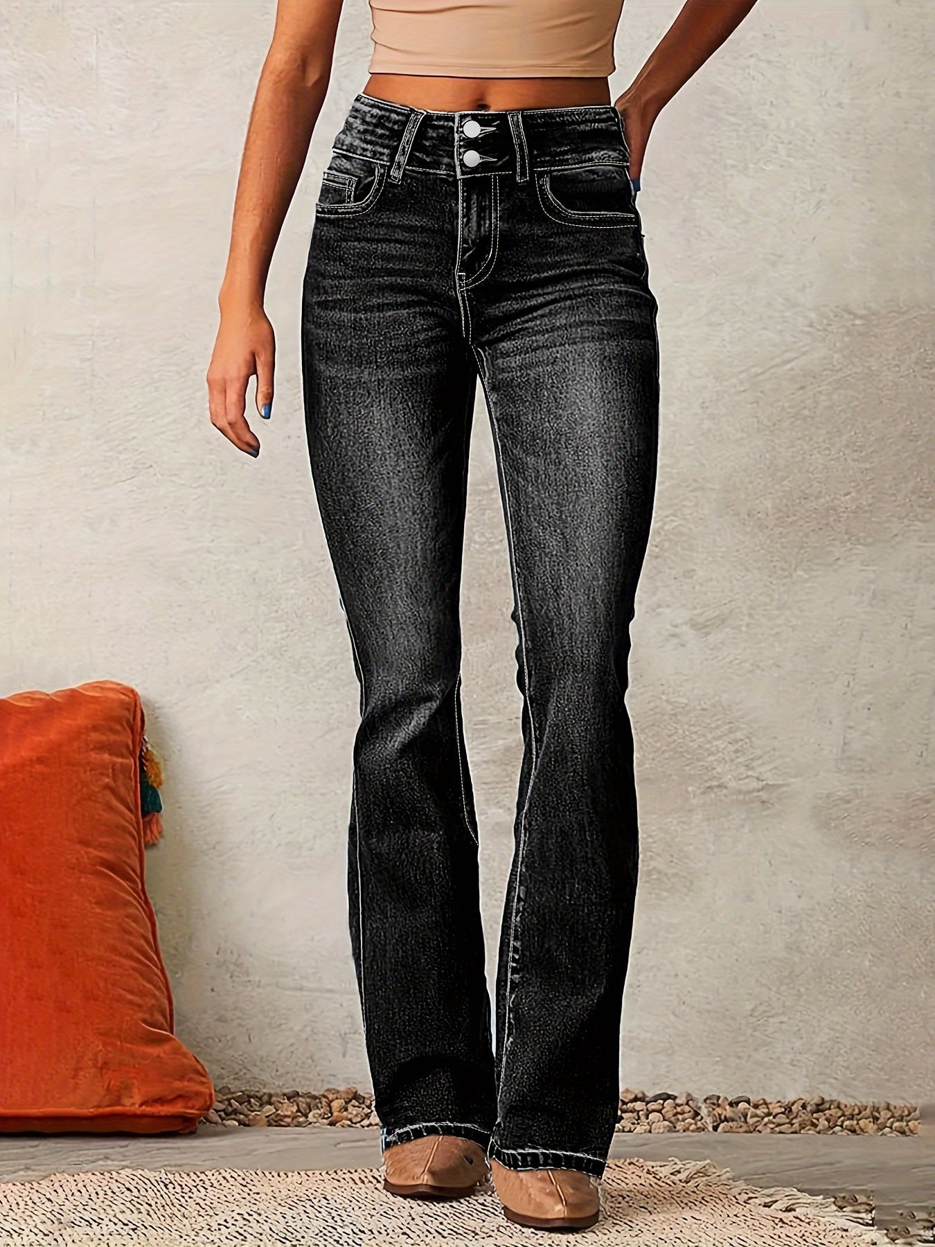 Diane Classic Flare Jeans – Timeless Elegance