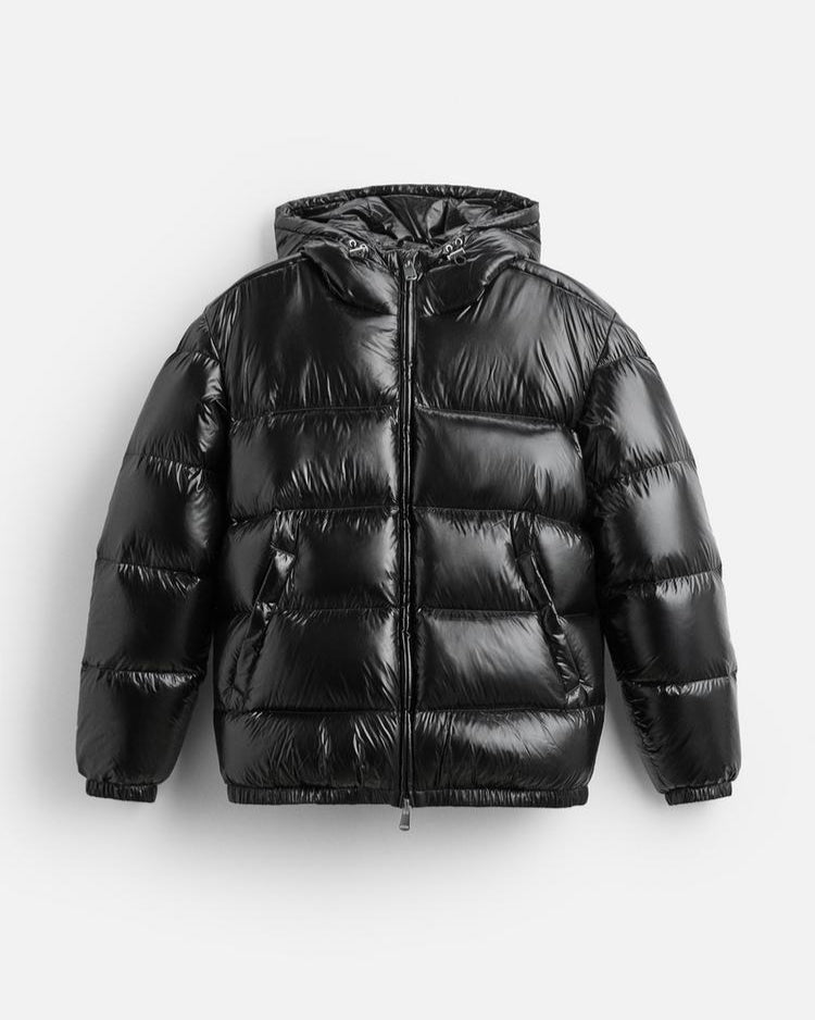 Unisex quilted jacket: warm, lightweight, and versatile