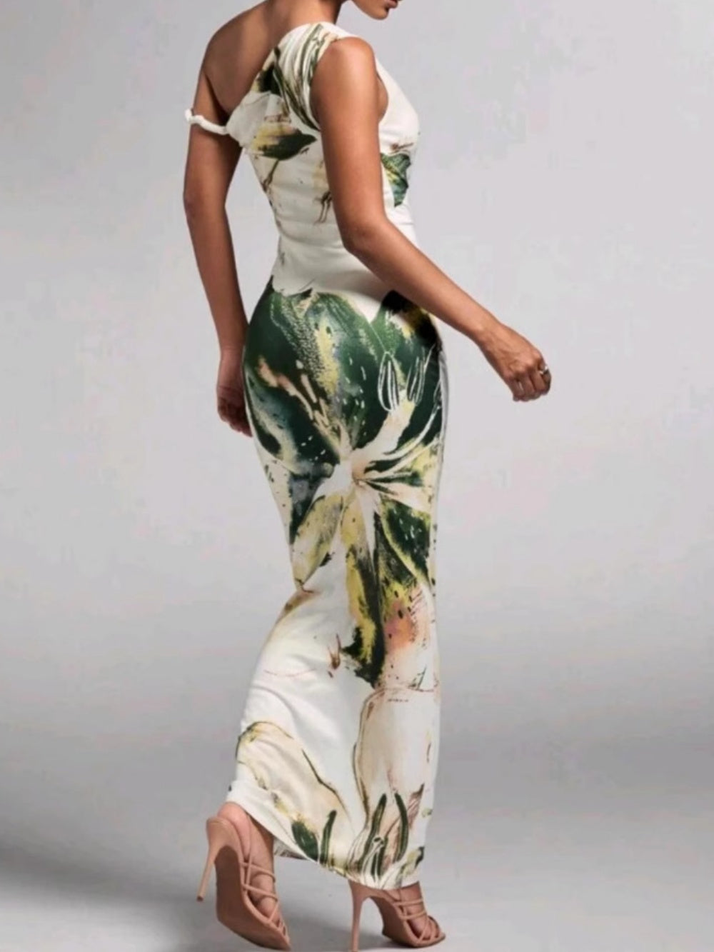 Long pleated one-shoulder printed elegant dress