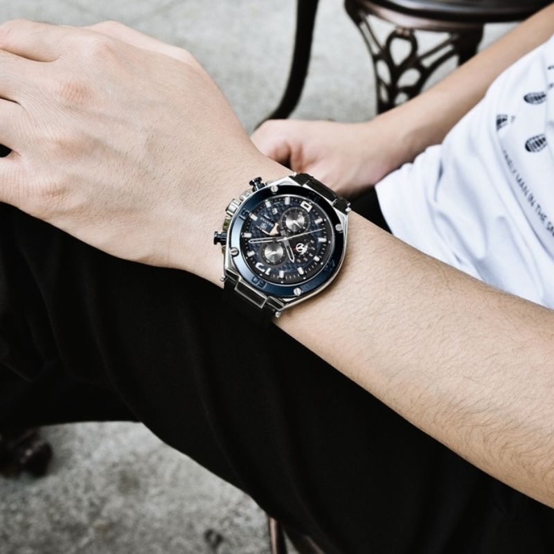 Multifunction Sports Quartz Chronograph Watch