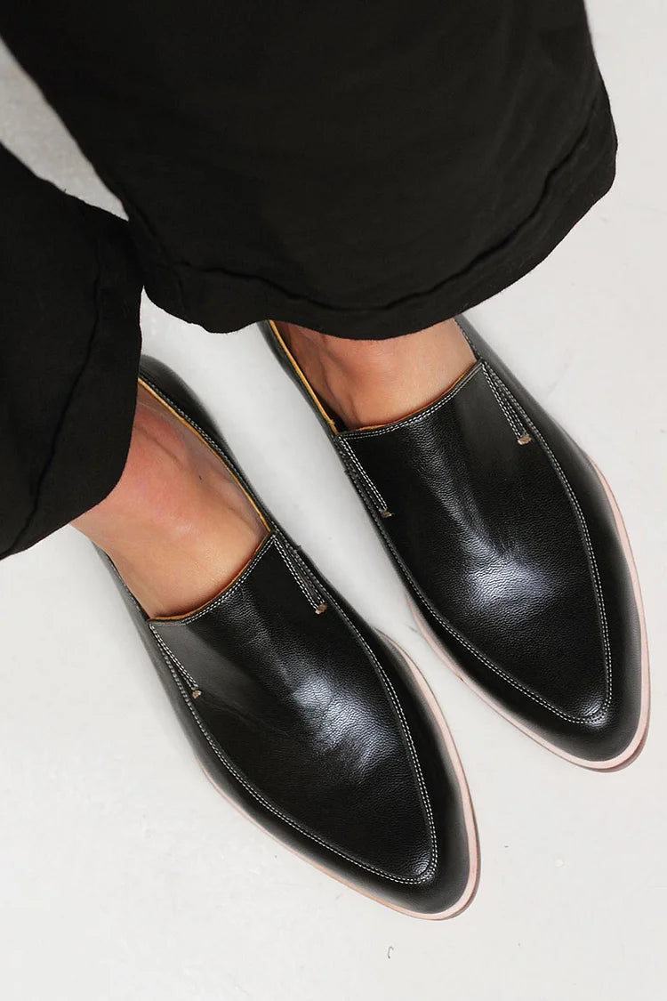 Elegant Minimalist Loafers - Sleek, Everyday Essential
