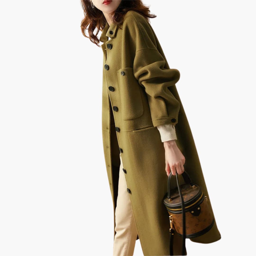 Elegant long trench coat for women – timelessly stylish and versatile.