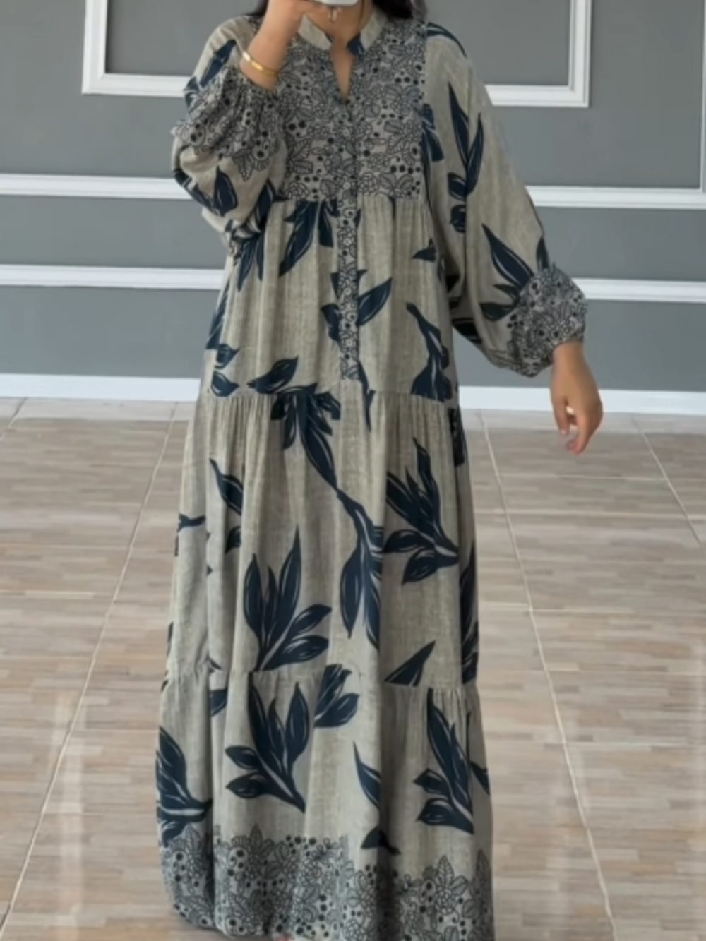 Casual printed lantern sleeve dress for a trendy and comfortable look