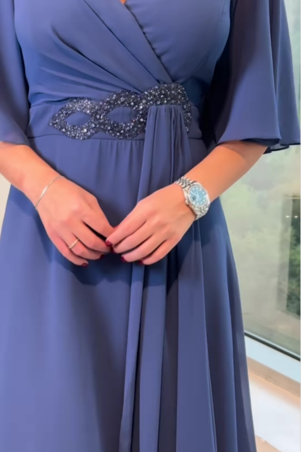 Elegant long chiffon dress with V-neckline