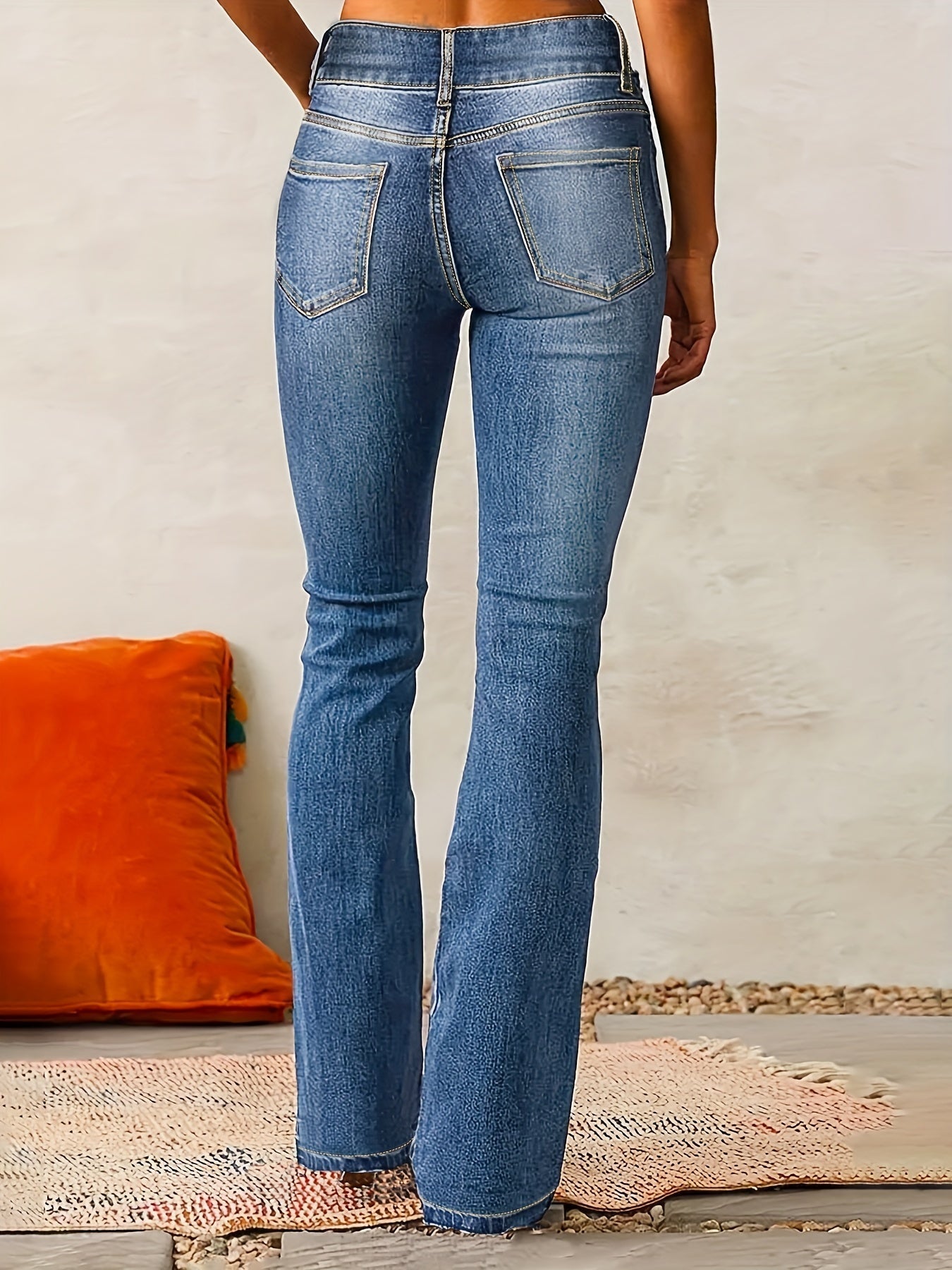 Diane Classic Flare Jeans – Timeless Elegance