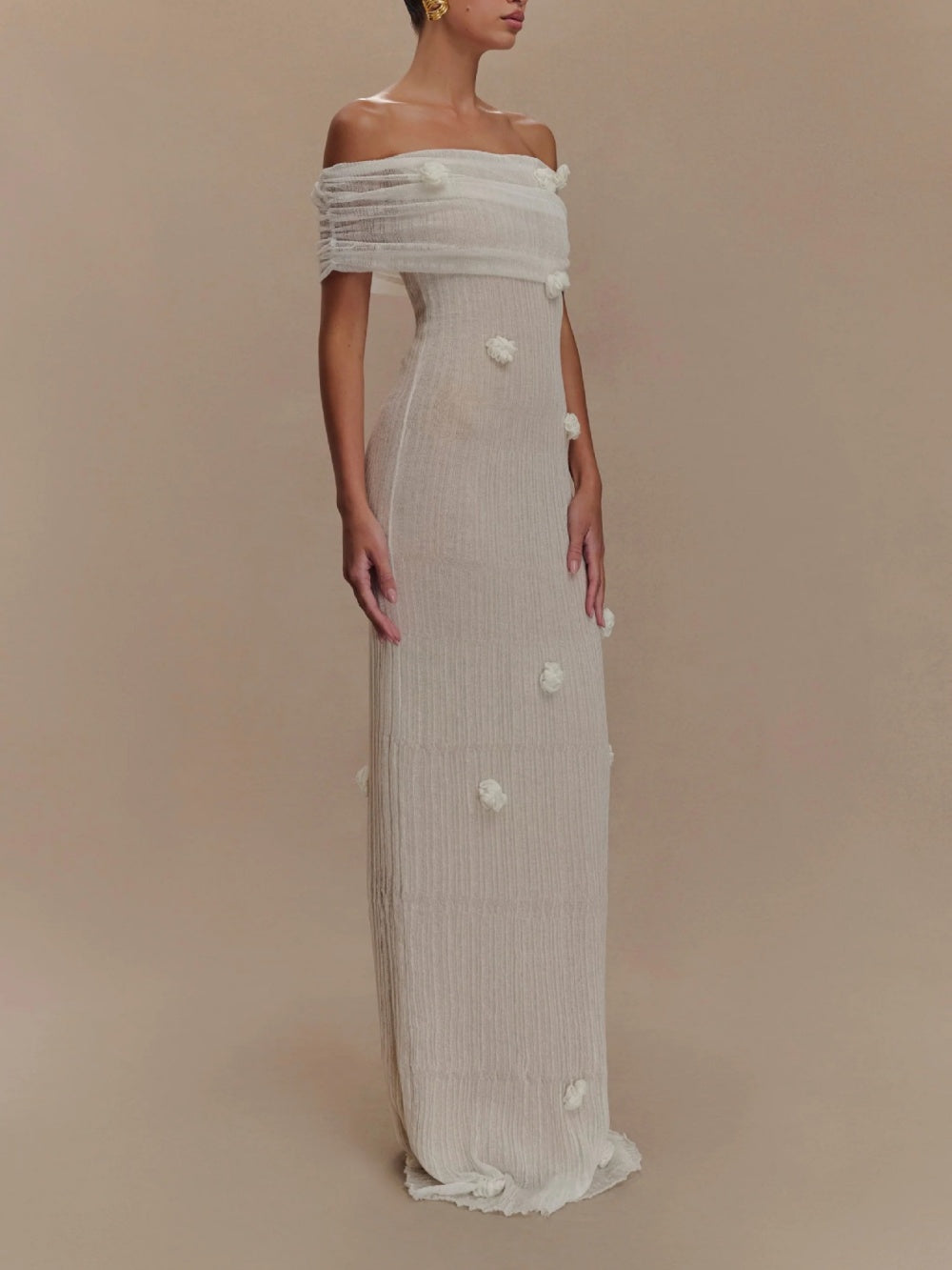 Long floral off-the-shoulder dress for an elegant and sophisticated look