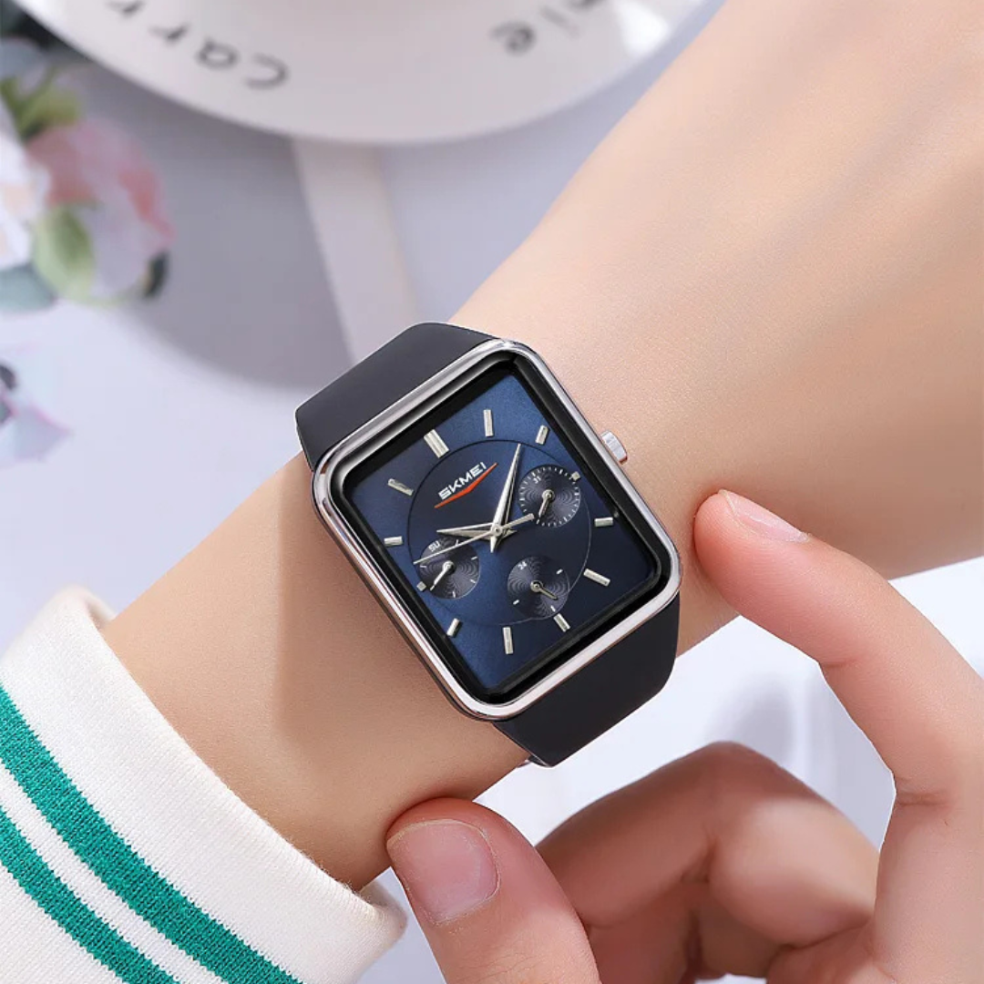 Elegant Quartz Business Watch for a Casual Style