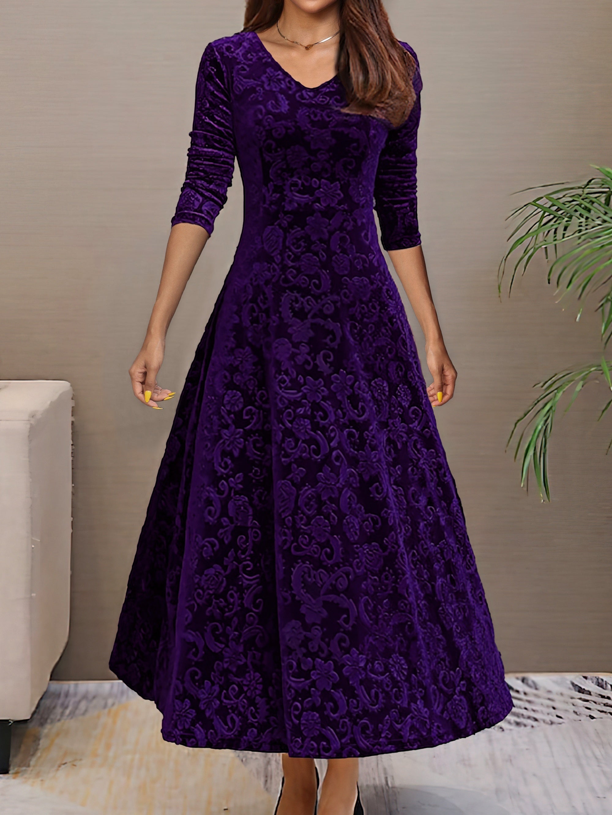Denise Velvet Elegance Dress