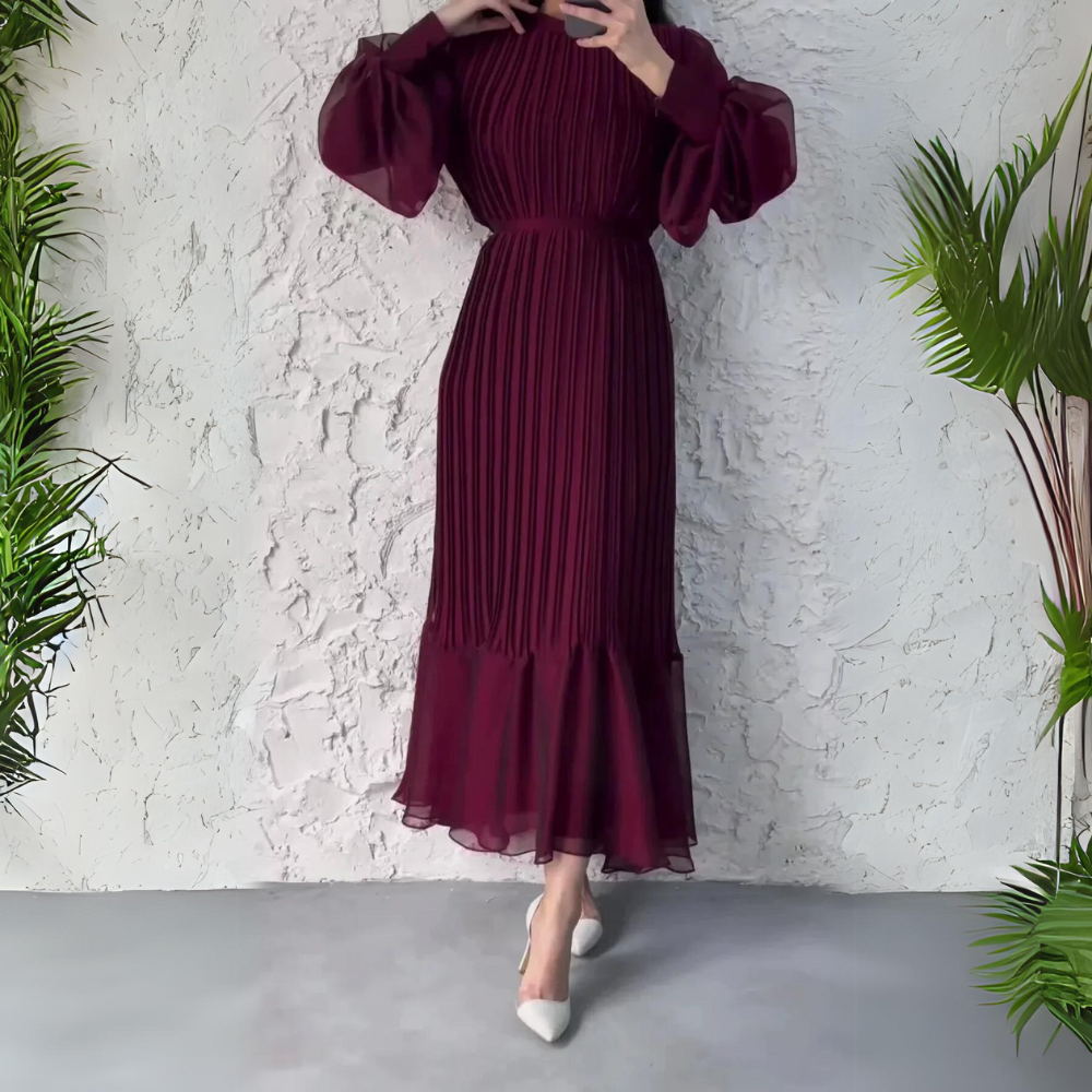 Hazel - Elegant Pleated Dress