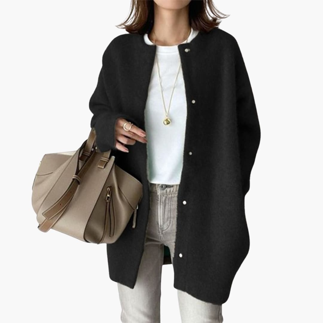 Elegant women's coat with button closure and classic straight hem