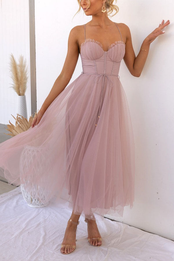 Elegant Long Dress with Straps in Chiffon for a Modern Princess Party