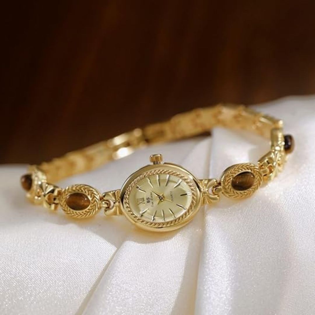 Lunar Watch with Modern and Elegant Design