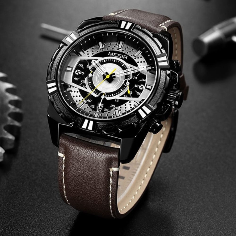 Luxury Sport Watch with Quartz Chronograph Leather for Military Spirit