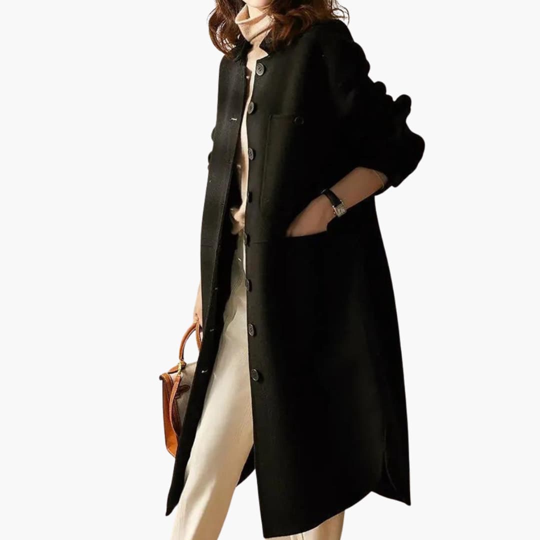 Elegant long trench coat for women – timelessly stylish and versatile.
