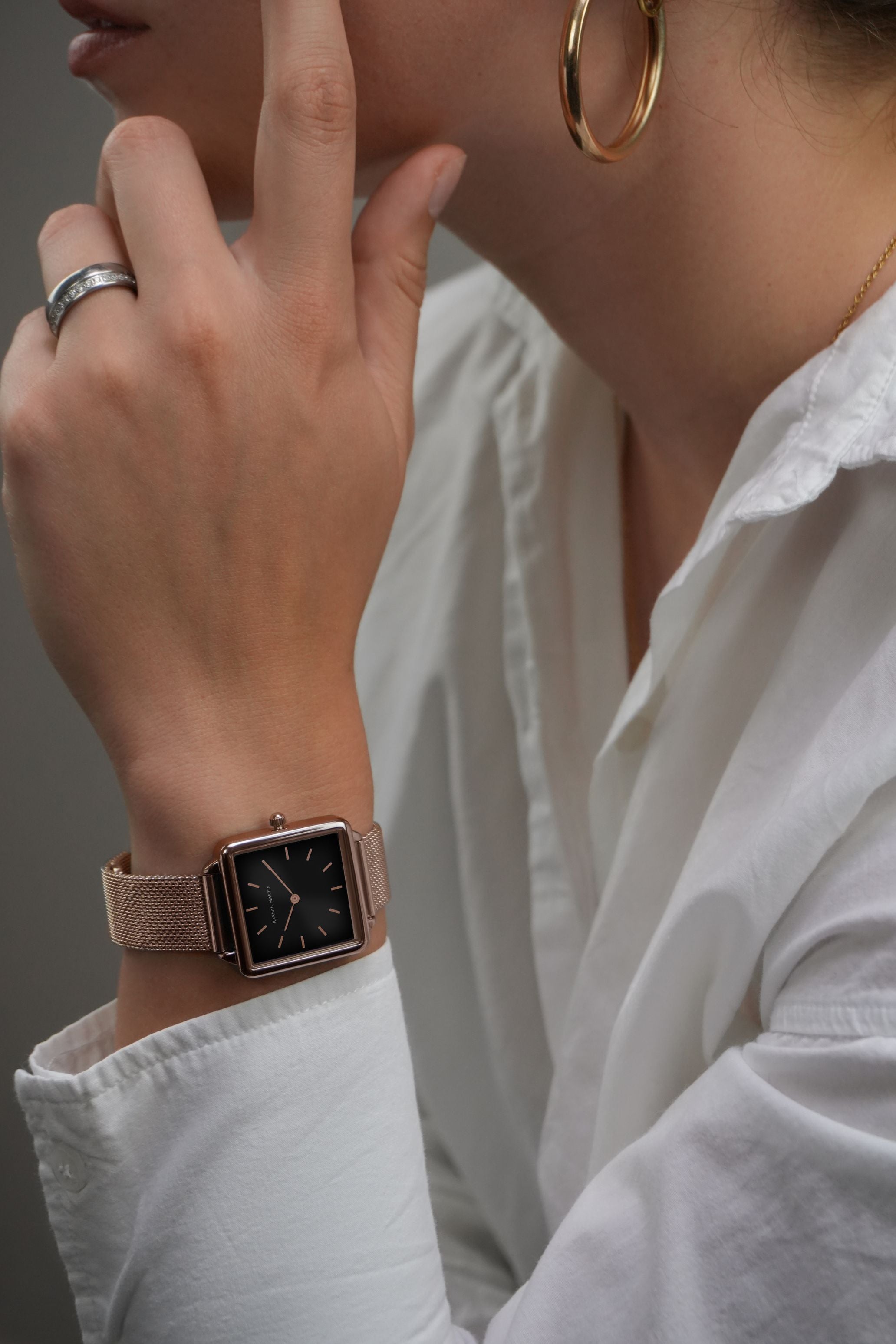 Eclipse - Square Rose Gold Watch with Elegant Black Dial and Luxury Mesh Band