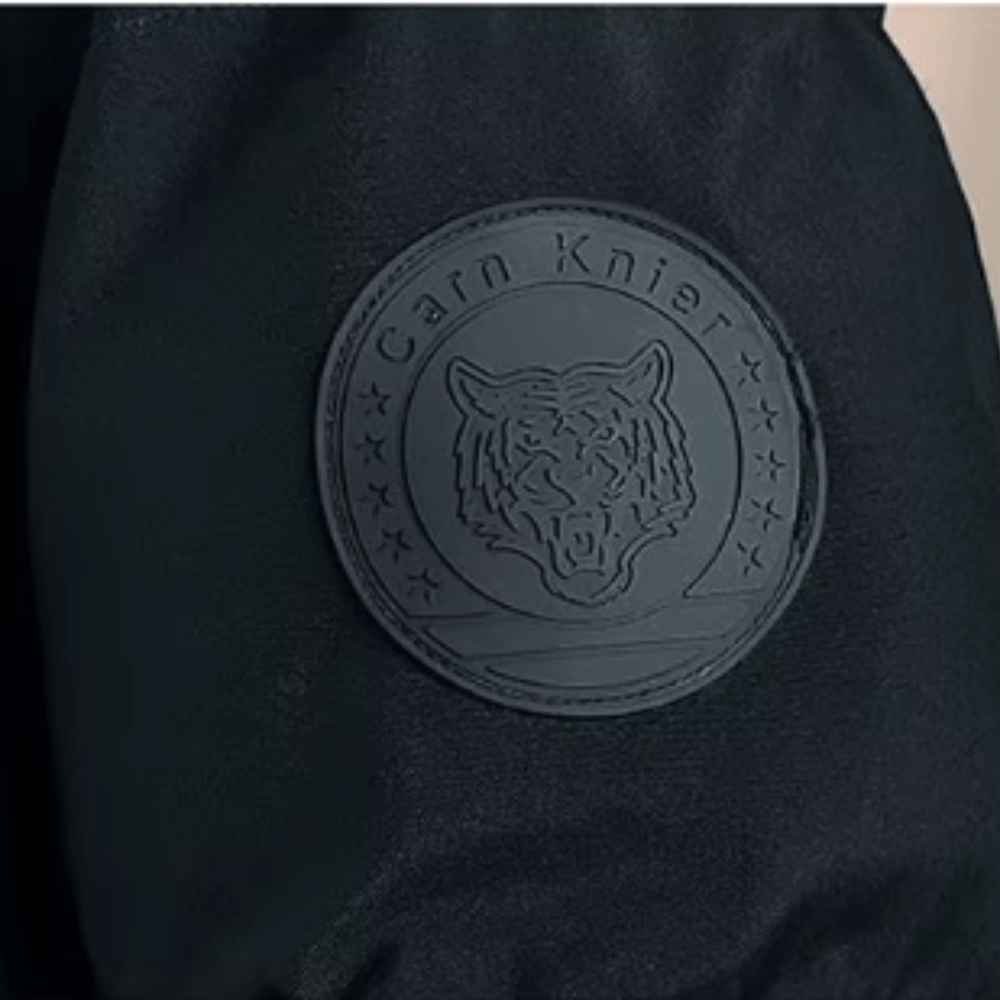 Sleek Windproof Jacket — Ultra-Light, All-Weather Protection