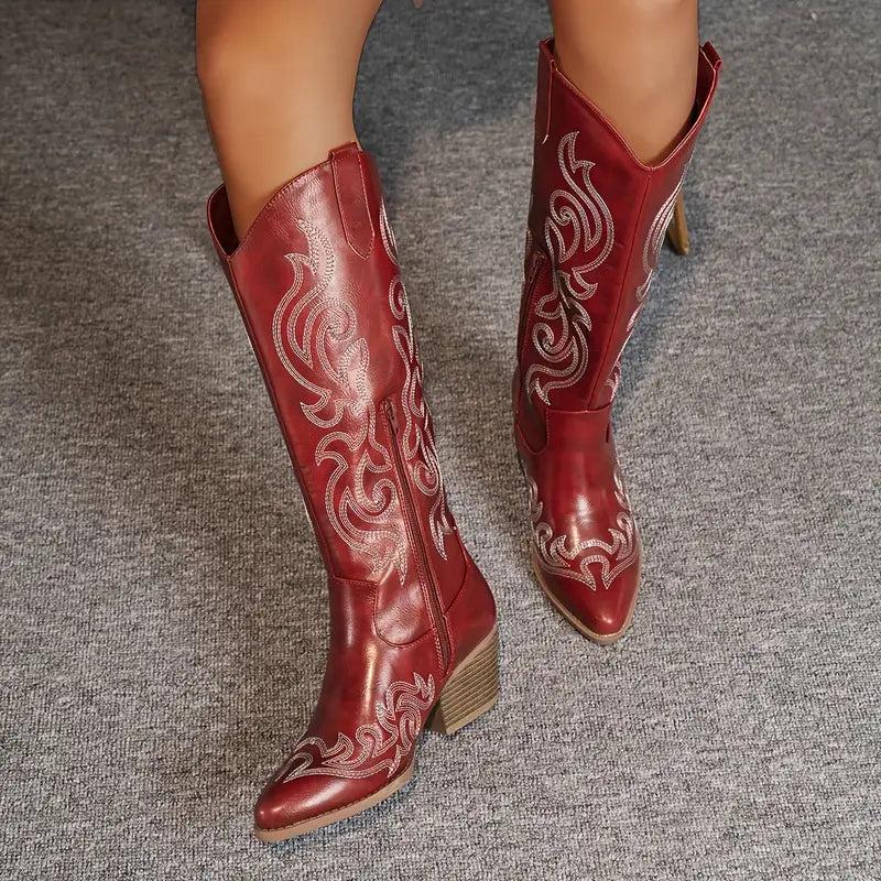 Chic Chunky-Heel Western Boots for a Bold, Modern Western Look