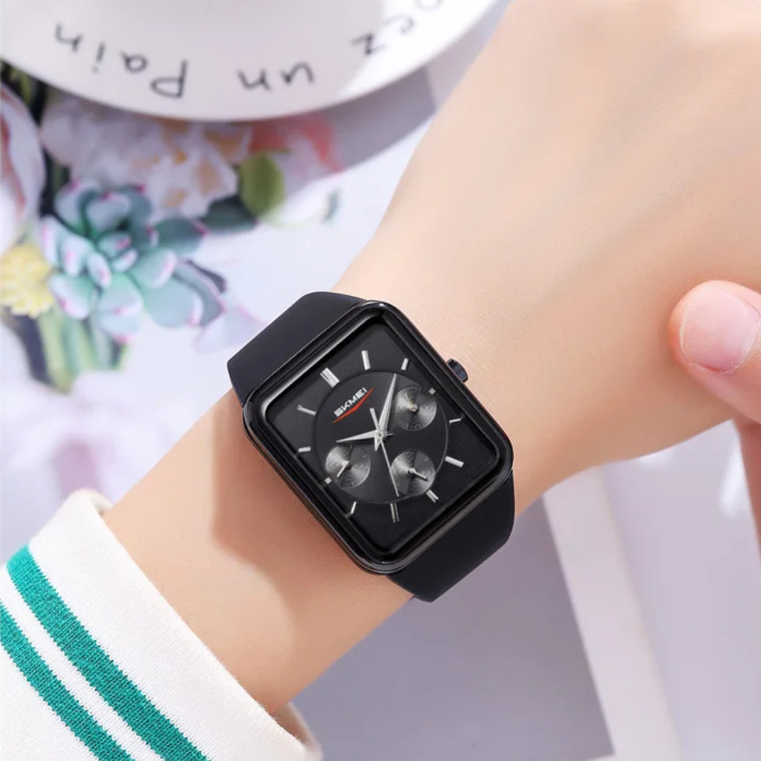 Elegant Quartz Business Watch for a Casual Style