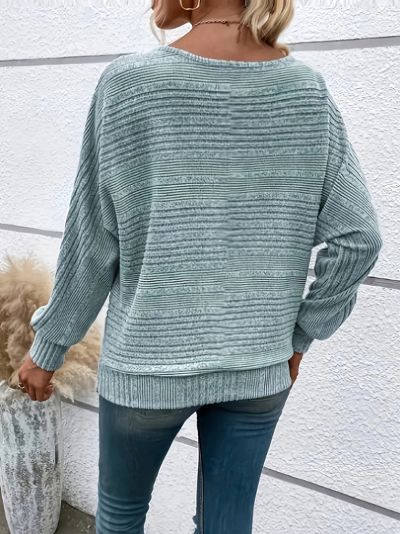 Sabine™ - impressively comfortable wool sweater with stylish cow side panels