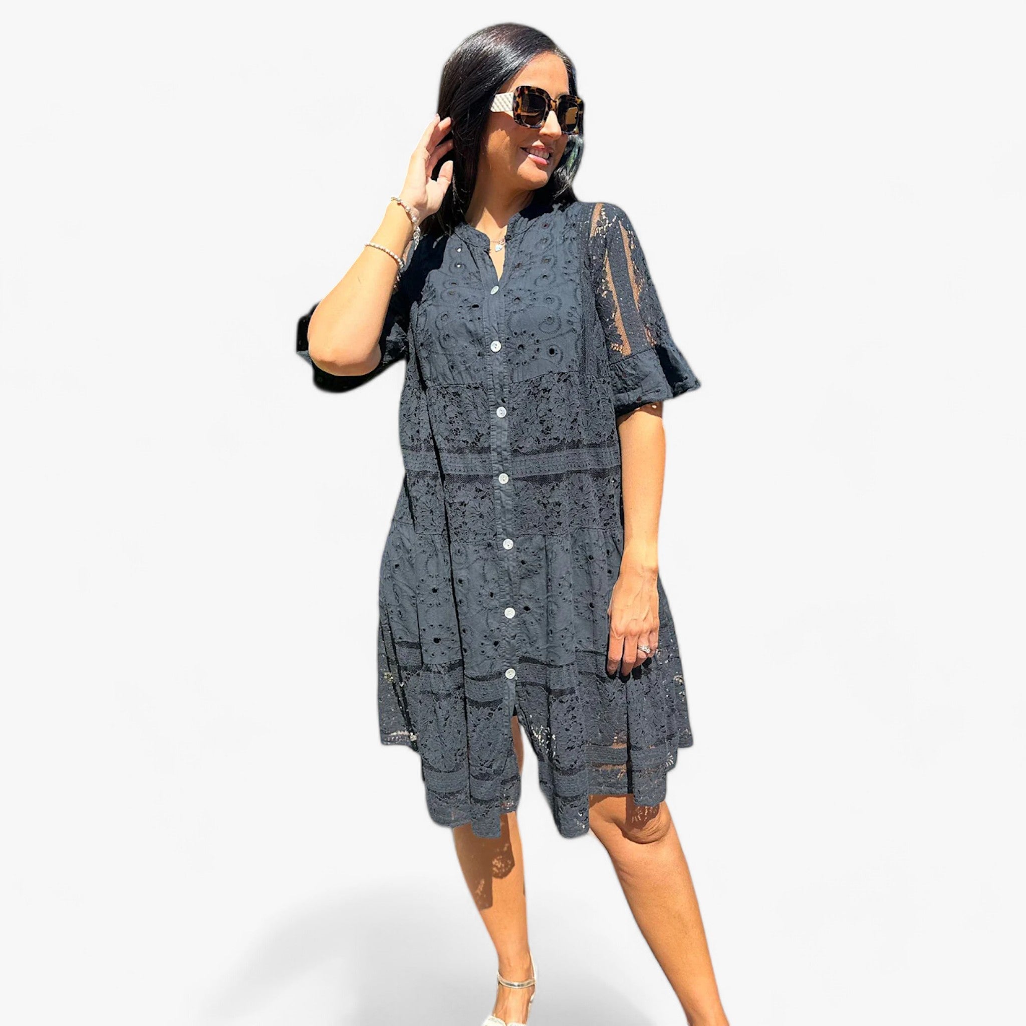 Adele | Lace Dress – Modern elegance with fine details