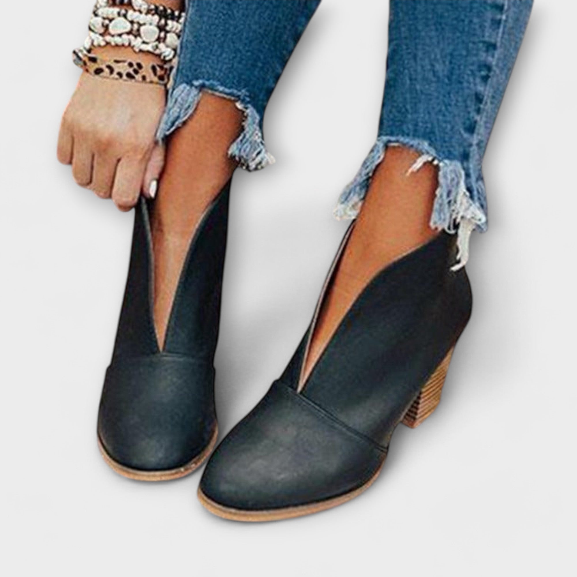 Elegant Ankle Boots for a Perfect Daily Style