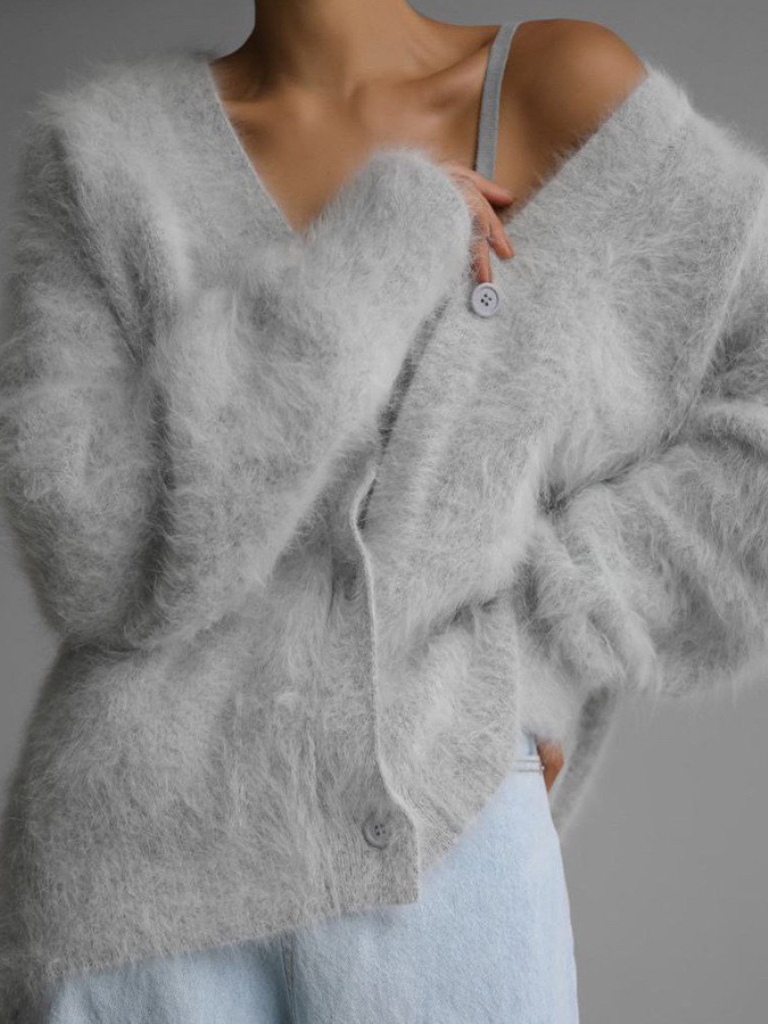 CELESTE LUXE Faux Fur Cardigan - Comfort and Elegance at Your Fingertips