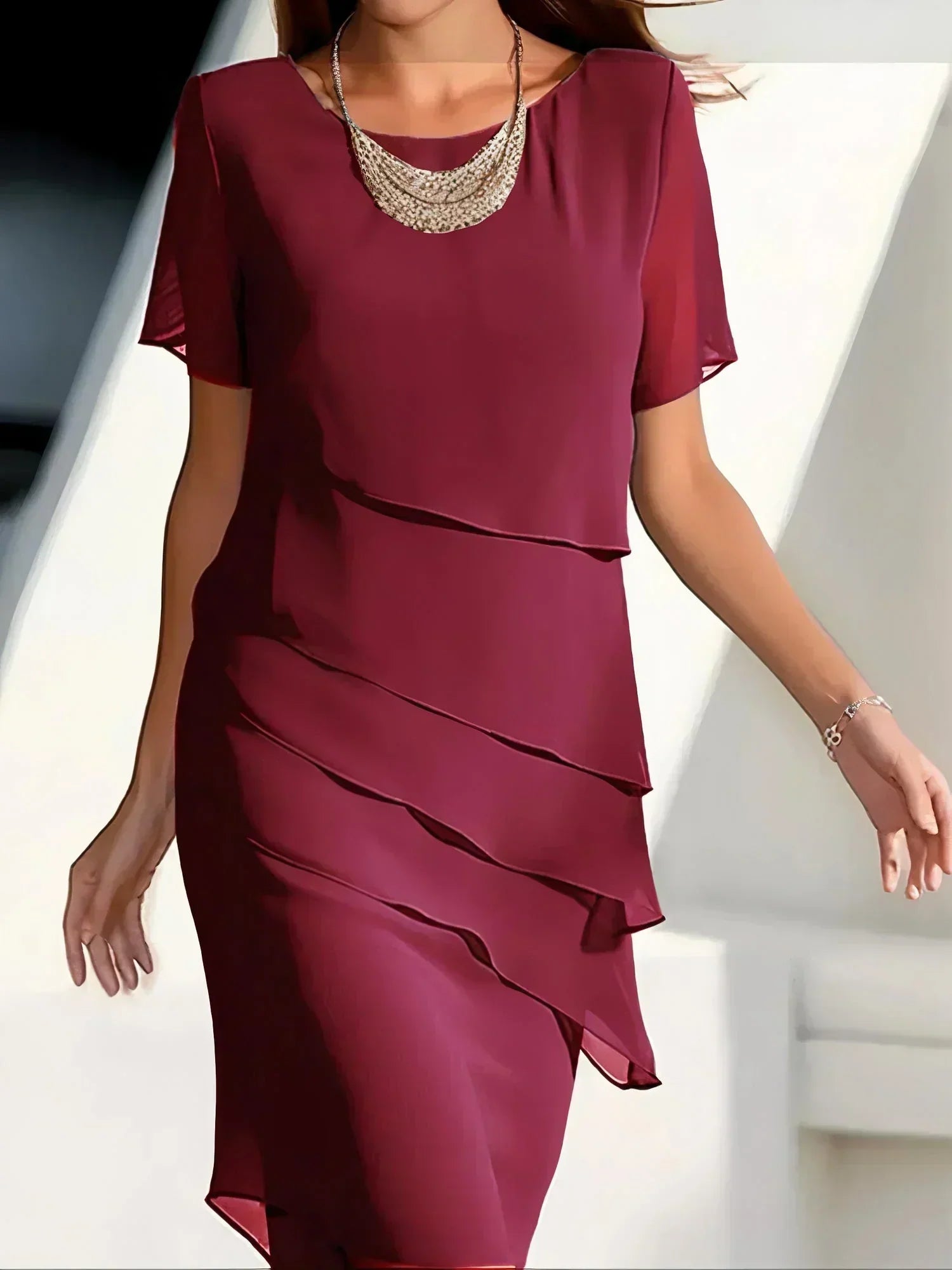 Fiora - Flattering Tummy-Cover Dress for Effortless Elegance