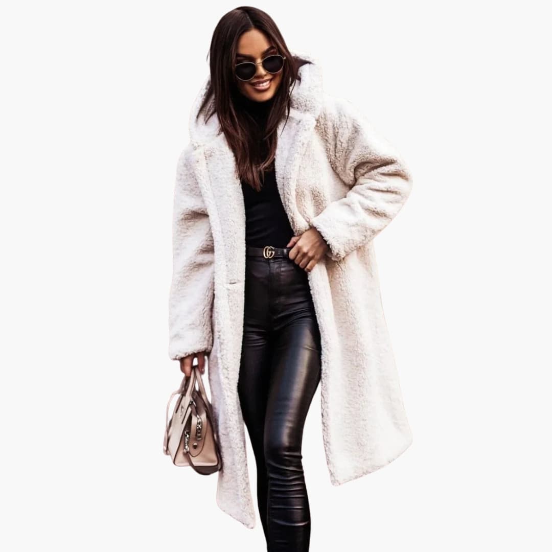 Long women's hooded coats with side pockets – stylish, warm and comfortable
