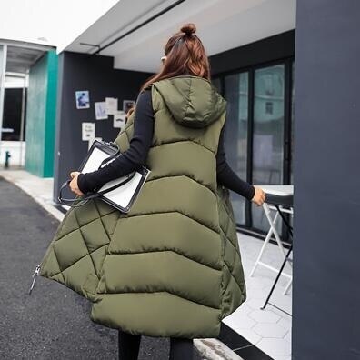 Daisy | Women's Cozy Winter Long Quilted Hooded Vest for Warmth and Style