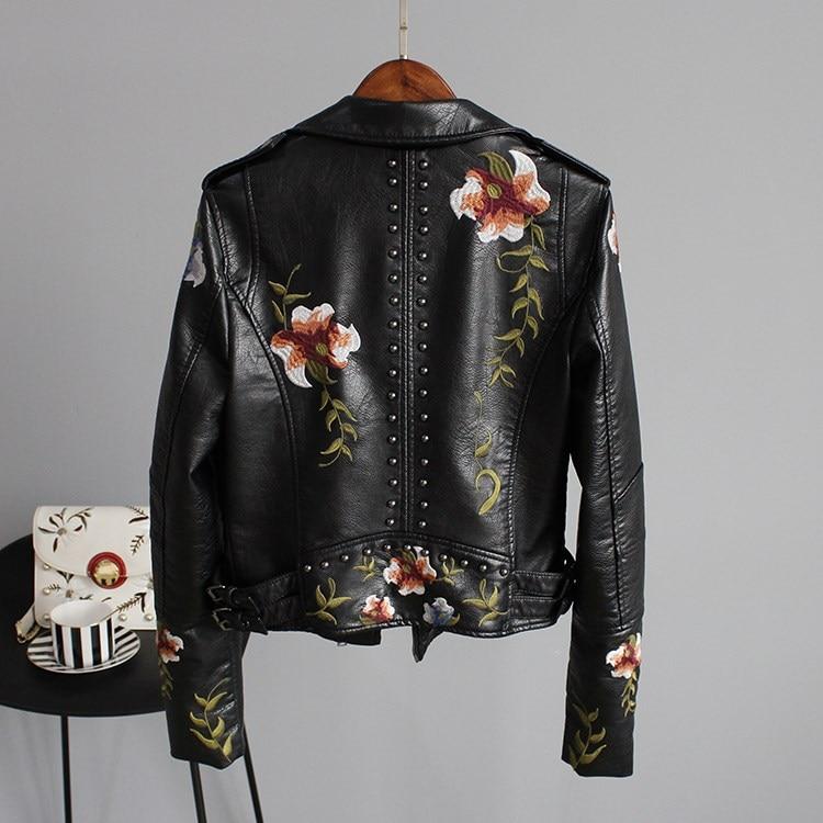 Yvelise | Elegant Embroidered Jacket with a Sophisticated Style