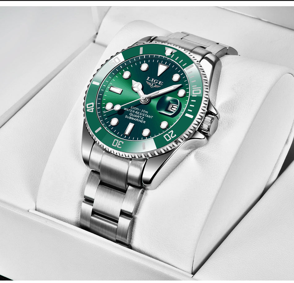 Elegant masculine stainless steel diving watch