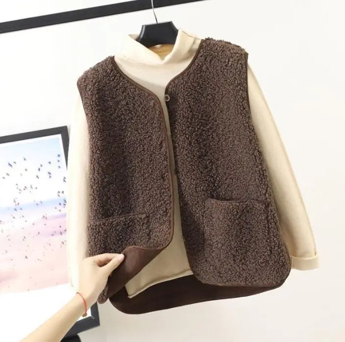 Sarah | Women's Stylish Relaxed Fit Sleeveless Outerwear Vest for Effortless Chic
