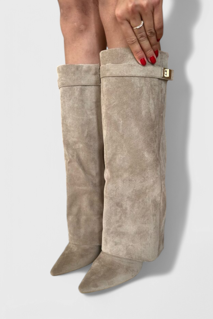 Elegant Raya Shoes for Everyday Use