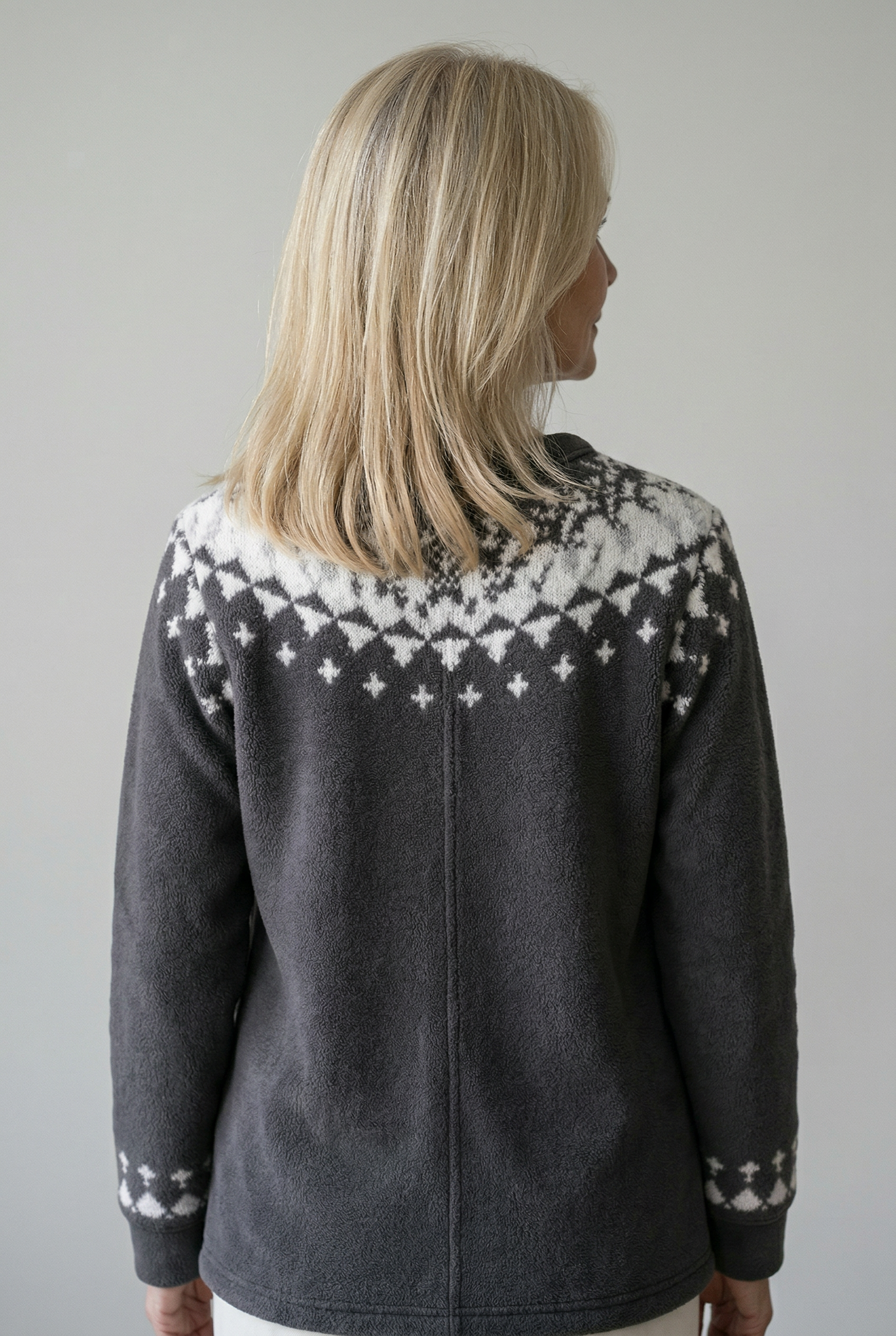 Neve | Elegant Dark Gray Cardigan for a Chic and Comfortable Style
