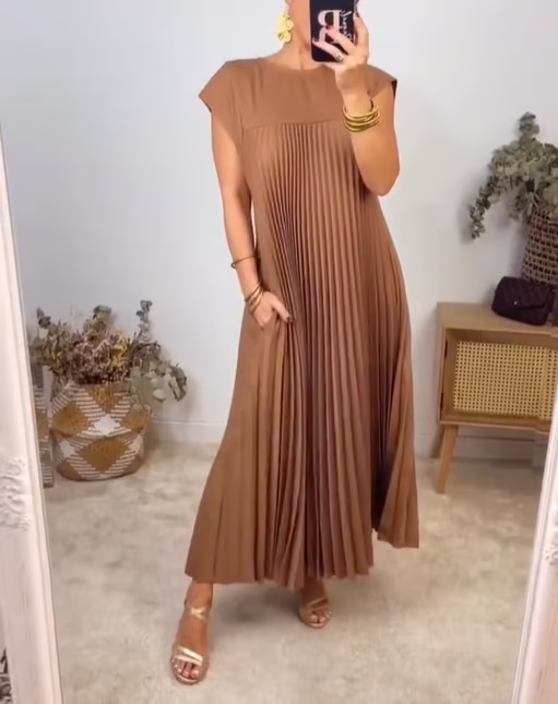 Jolijn Dress - Timeless Style, All-Day Comfort