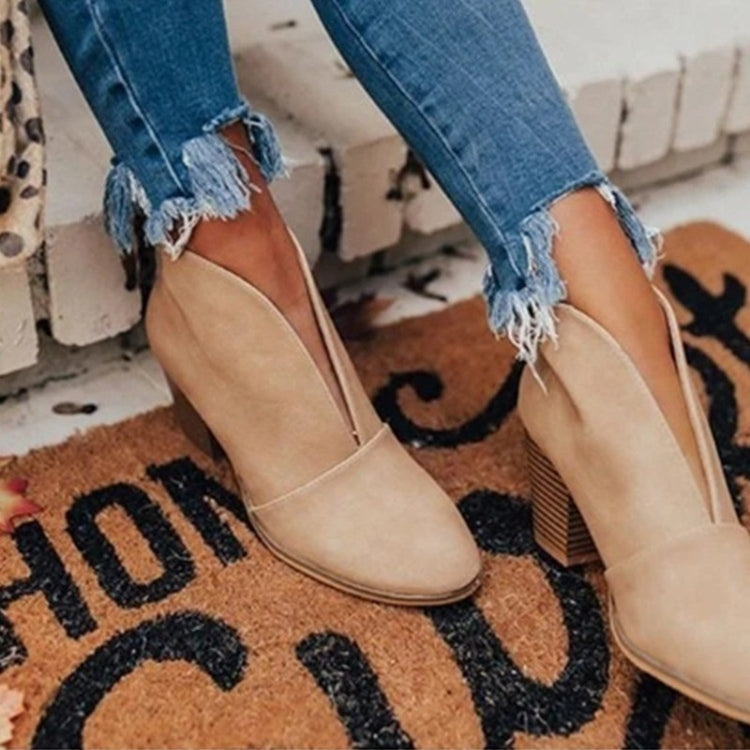 Women's Almond-Toe Ankle Boots with Chunky Stacked Heel – Effortless Slip-On Casual Style