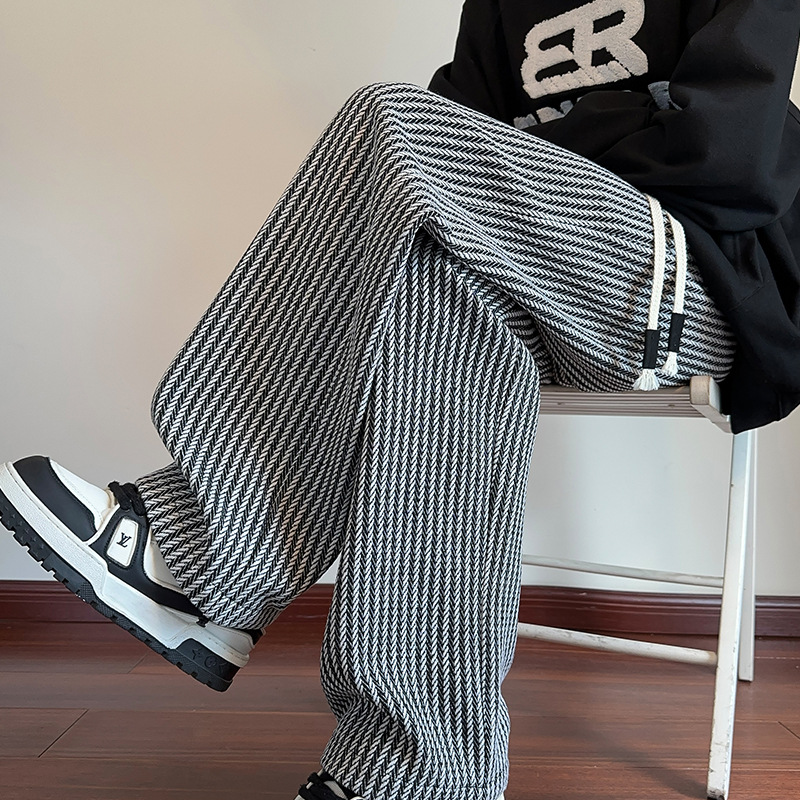 XAVIERA – Modern Chevron Jogging Pants for a Casual and Fashionable Look