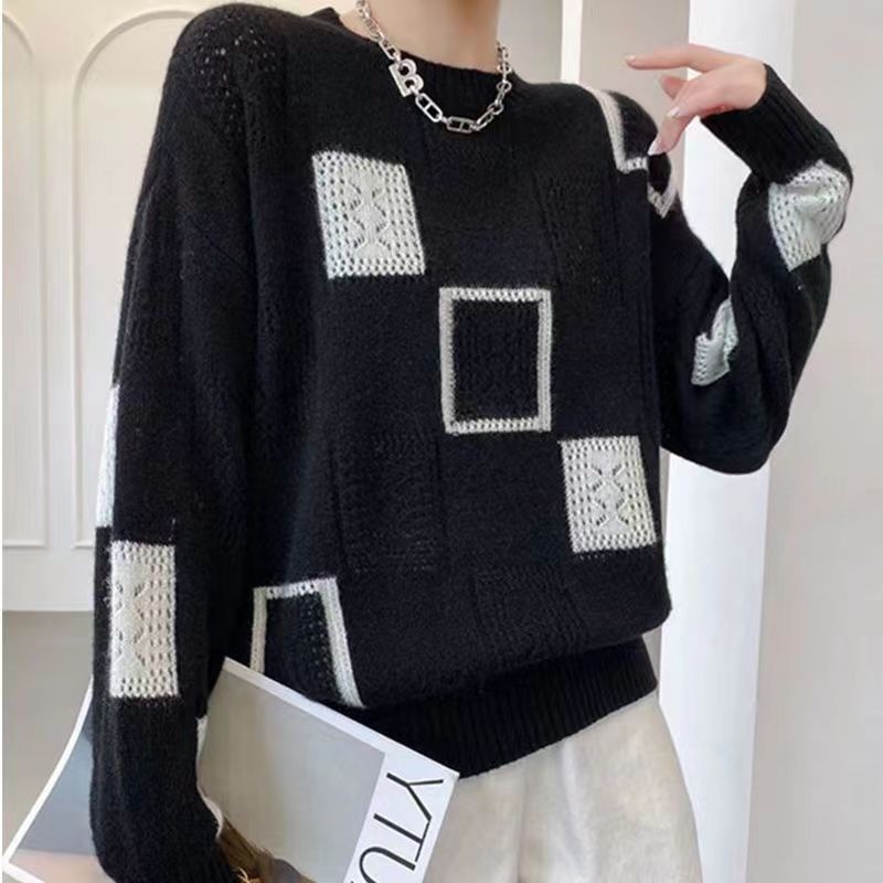 Effortlessly Elegant Knit Sweater